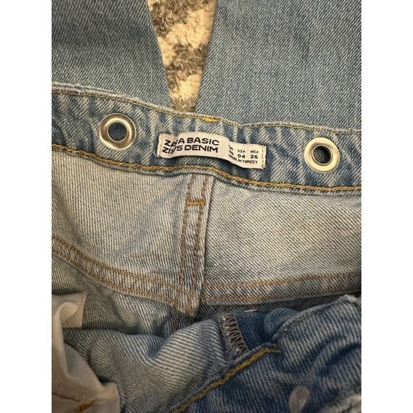 Zara Basic Denim Metal Grommet Rings Fray Raw Hem Cropped Button fly Jeans Sz 4 - Picture 8 of 8